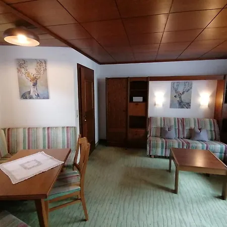 Zur Sonne Apartman *